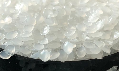 塑料加工厂老板该如何选择白色母粒? 塑料加工厂老板该如何选择白色母粒?